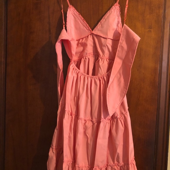 Beautiful Open Back Dress - Picture 4 of 5